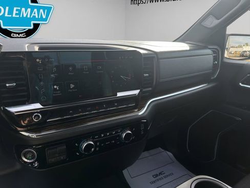 Used 2023 GMC Sierra 1500 Elevation image 24