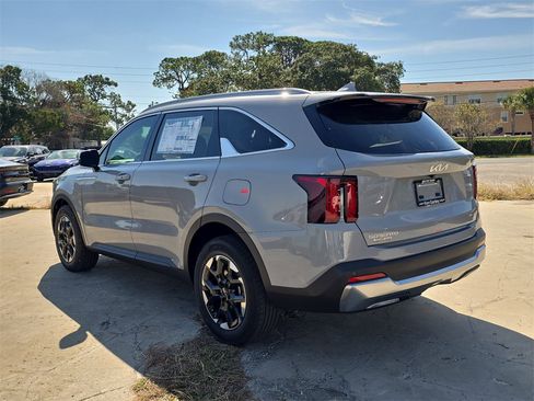 New 2026 Kia Sorento S image 6