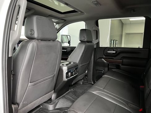 Used 2021 GMC Sierra 2500 SLT w/ SLT Premium Package AWD/4WD image 23