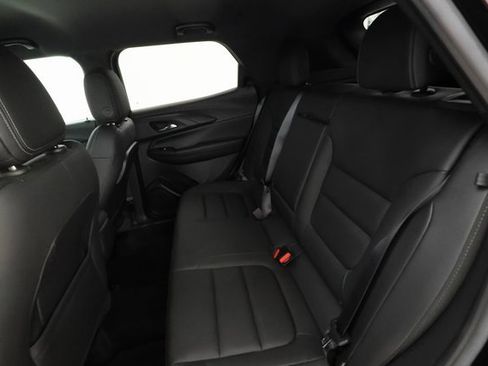 Used 2022 Chevrolet TrailBlazer ACTIV w/ Technology Package image 17
