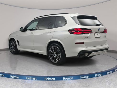New 2026 BMW X5 xDrive50e w/ M Sport Package image 7