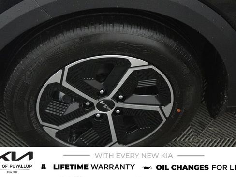 New 2026 Kia Niro LX FWD image 21