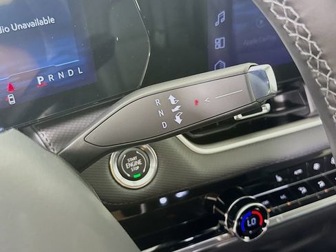 New 2026 Chevrolet Equinox LT w/ Convenience Package II FWD image 19