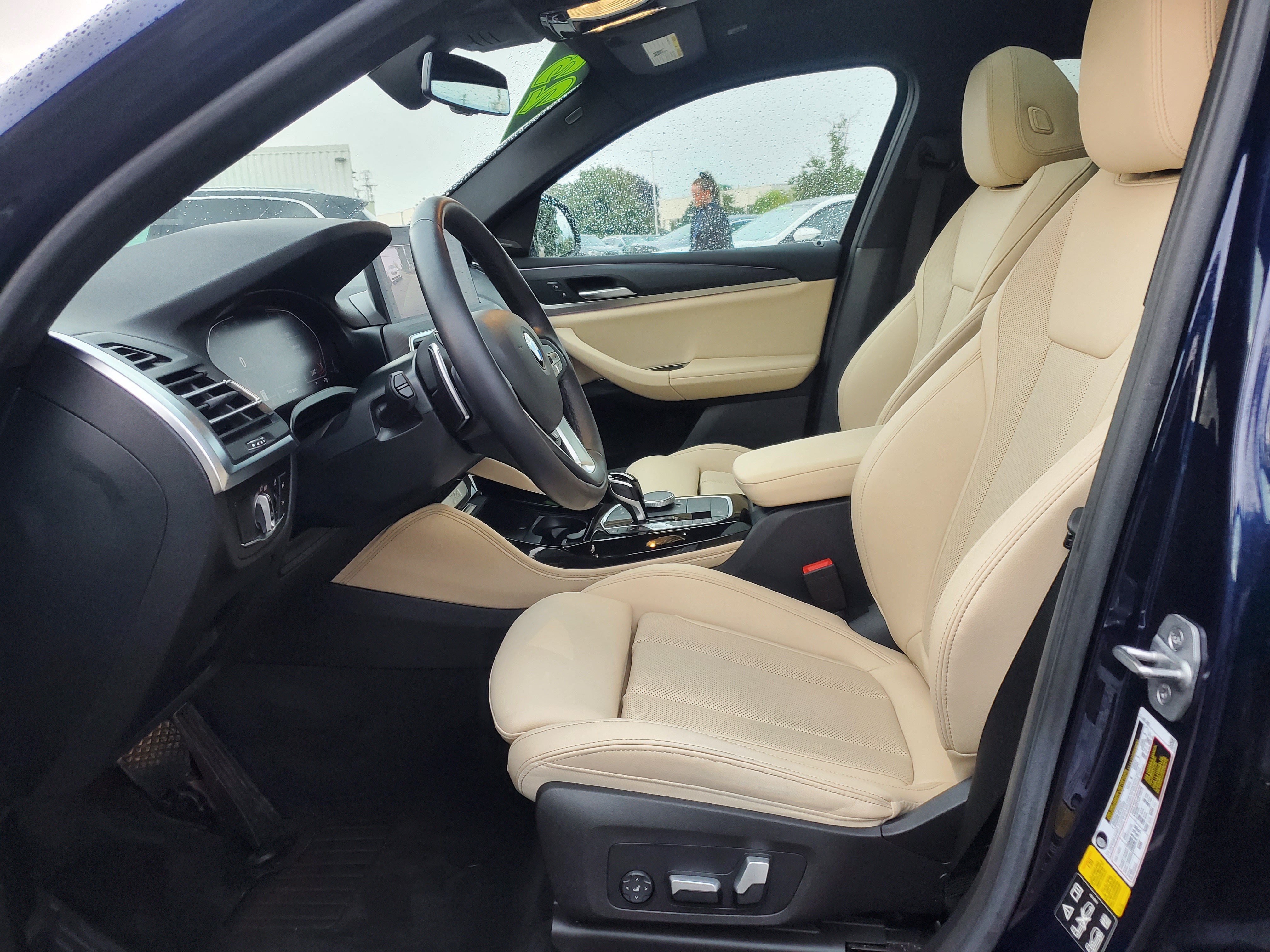 Certified 2023 BMW X4 xDrive30i w/ Premium Package AWD/4WD image 9