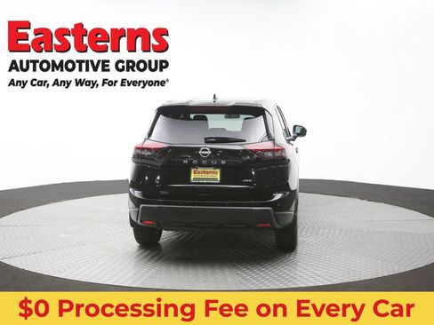 Used 2024 Nissan Rogue S AWD/4WD image 37