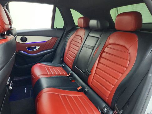 Certified 2022 Mercedes-Benz GLC 43 AMG 4MATIC image 24
