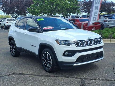 Certified 2023 Jeep Compass Limited AWD/4WD image 3