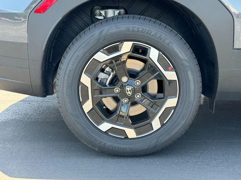 Certified 2025 Hyundai Santa Fe SE AWD/4WD image 4