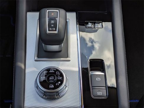 New 2025 Mitsubishi Outlander SEL image 22