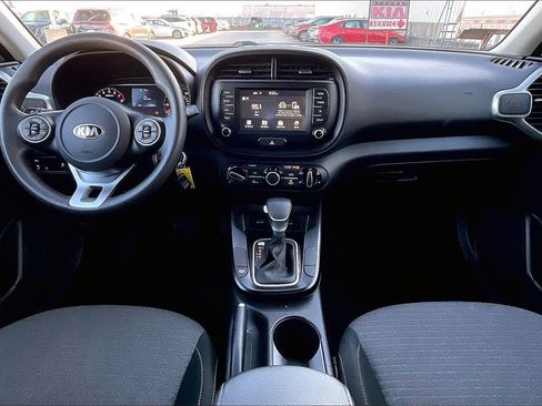 Certified 2021 Kia Soul S image 15