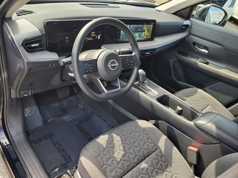 Certified 2025 Nissan Kicks SV FWD image 15