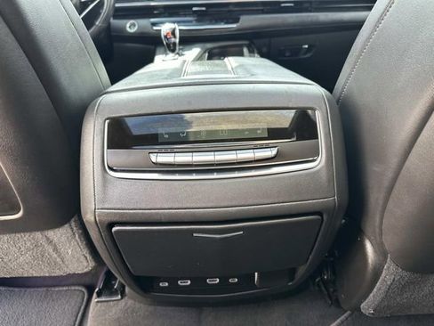 Used 2021 Cadillac Escalade ESV Sport w/ LPO, Illumination Package AWD/4WD image 14