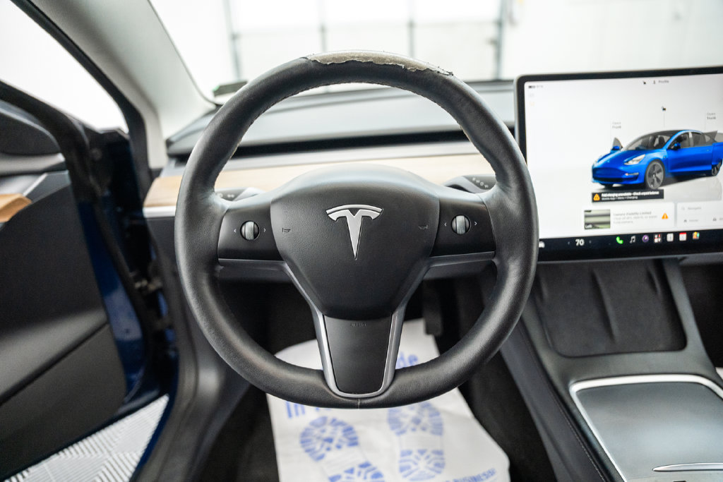 Used 2022 Tesla Model 3 Long Range AWD/4WD image 23