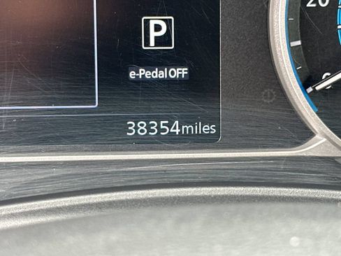 Used 2020 Nissan Leaf SL Plus FWD image 13