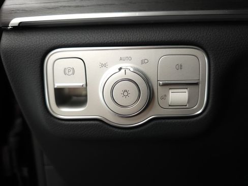 Certified 2026 Mercedes-Benz GLE 350 4MATIC image 9