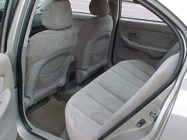 Used 2005 Hyundai Elantra GLS FWD image 15