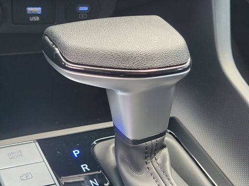New 2026 Hyundai Elantra SE FWD image 13