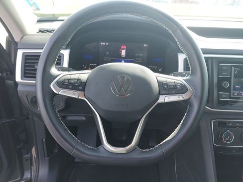 Used 2023 Volkswagen Atlas SE image 16