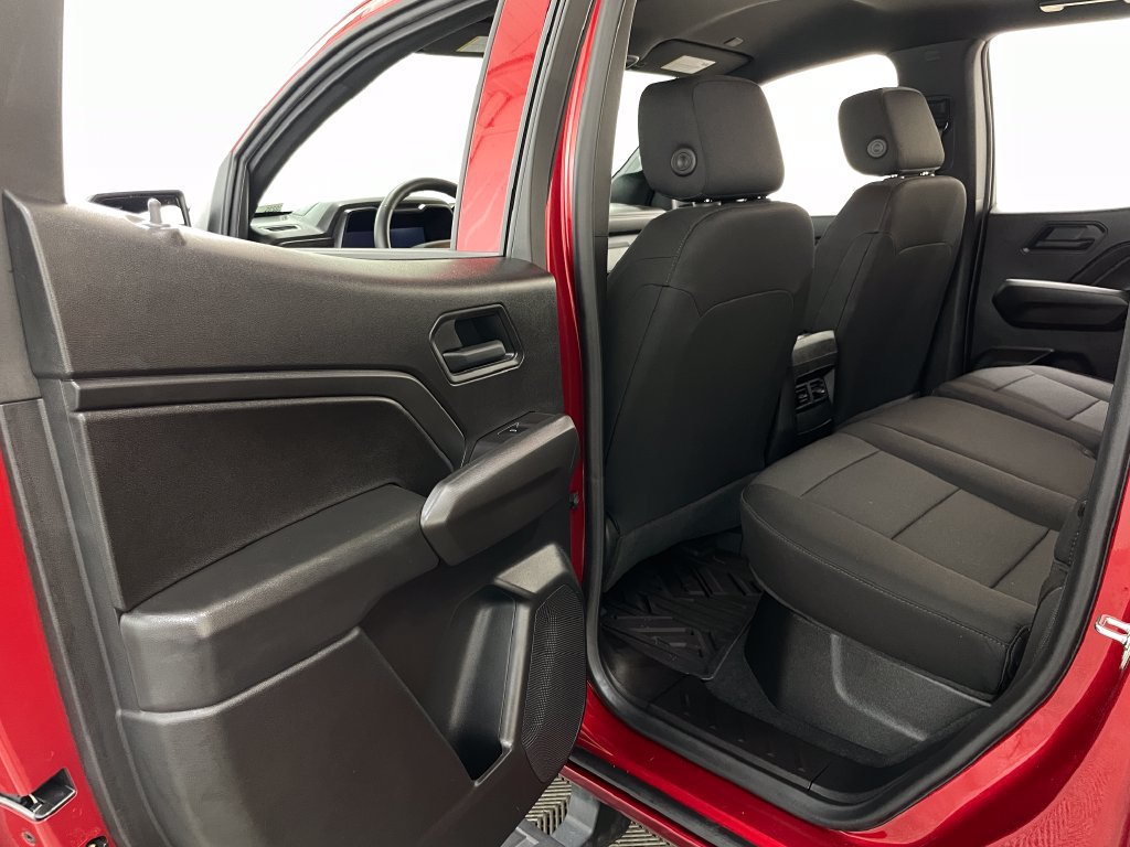 Certified 2025 Chevrolet Colorado W/T AWD/4WD image 43