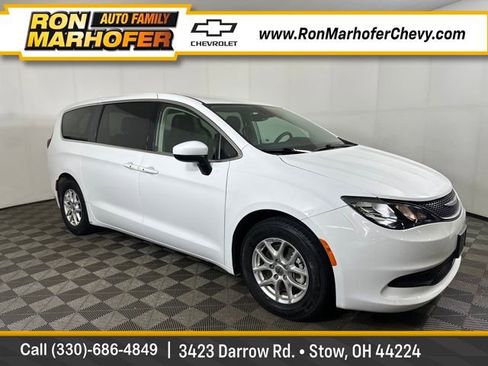 Used 2023 Chrysler Voyager LX image 1