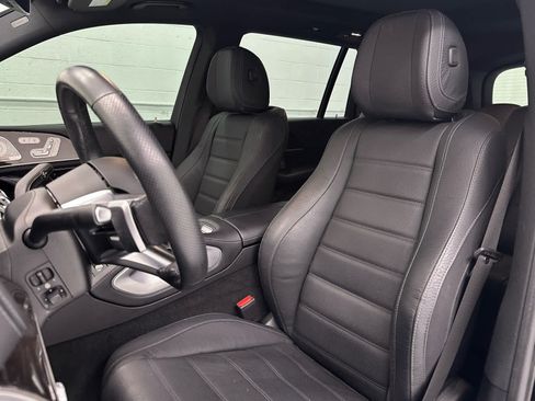 Used 2024 Mercedes-Benz GLS 450 4MATIC image 12