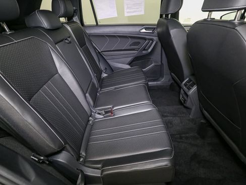 Certified 2024 Volkswagen Tiguan SE R-Line AWD/4WD image 27