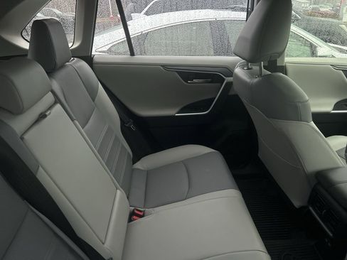 Used 2025 Toyota RAV4 Limited w/ Advanced Technology Package image 5