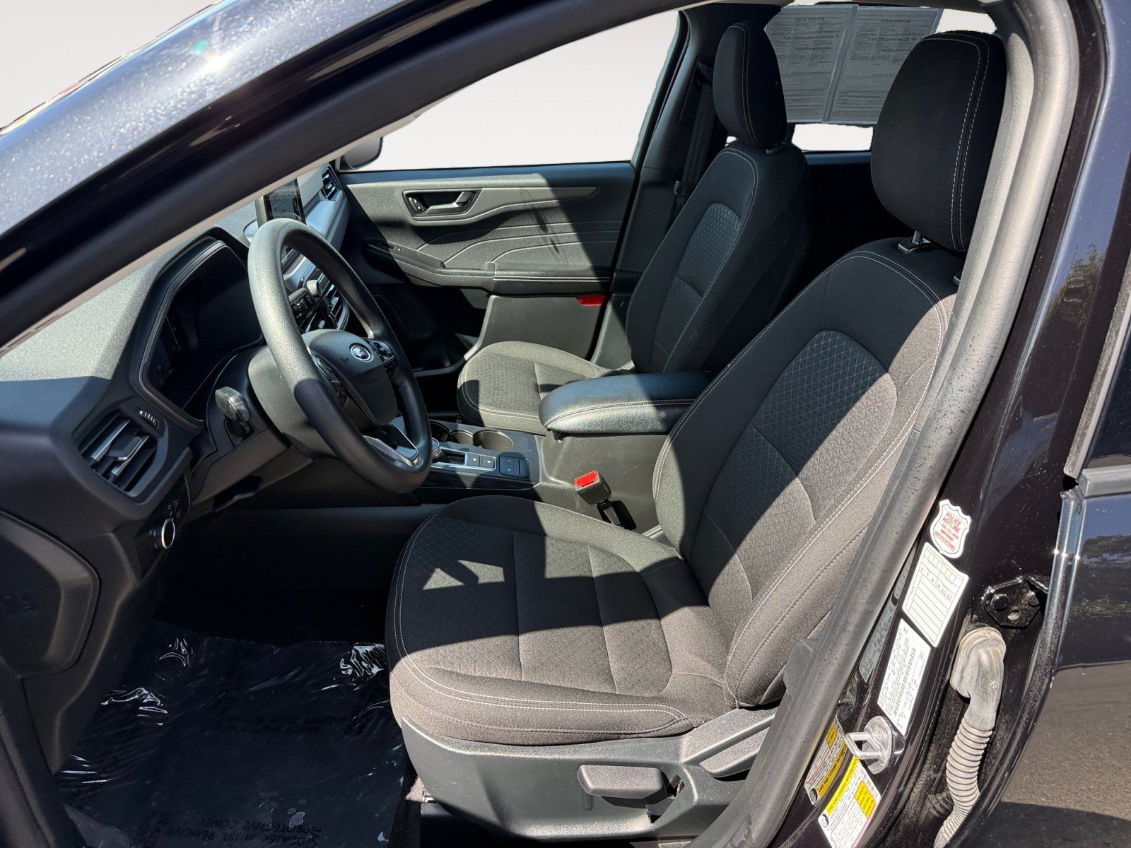 Certified 2025 Ford Escape Active AWD/4WD image 10