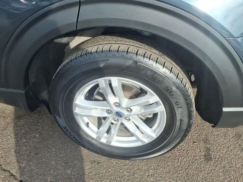 Used 2023 Ford Explorer XLT image 10