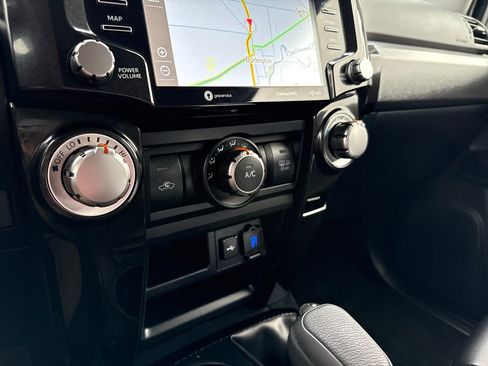 Used 2022 Toyota 4Runner TRD Off-Road Premium w/ TRD Black Wheel Package (TMS) image 28