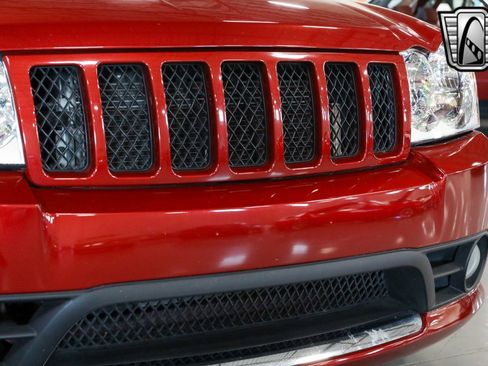 Used 2006 Jeep Grand Cherokee SRT8 image 6