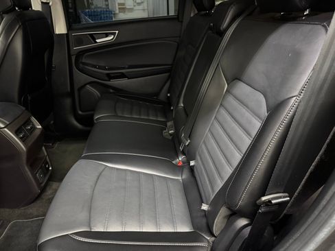 Used 2018 Ford Edge SEL w/ Equipment Group 201A image 12
