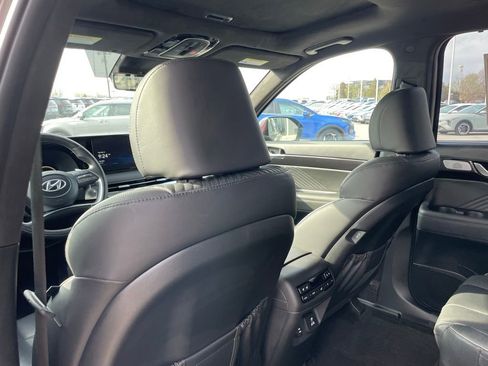 Used 2023 Hyundai Palisade Calligraphy image 24