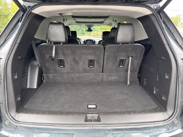 Used 2021 Chevrolet Traverse Premier AWD/4WD image 24