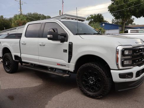 Used 2025 Ford F250 Lariat w/ Lariat Ultimate Package AWD/4WD image 3