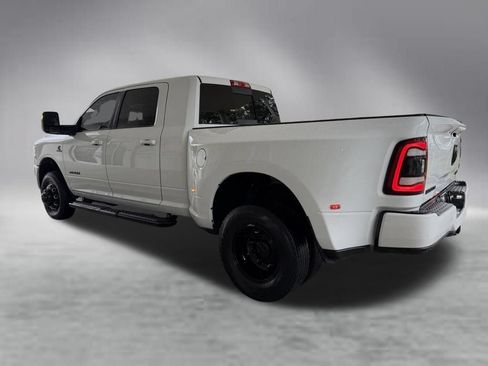 Used 2024 RAM 3500 Laramie w/ Night Edition AWD/4WD image 4