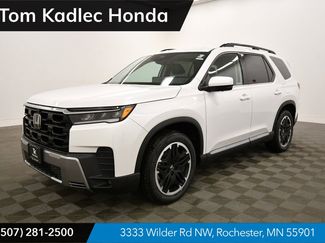 New 2026 Honda Pilot Touring video 1