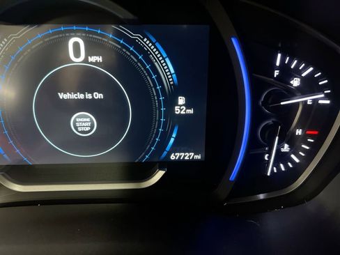 Used 2019 Hyundai Santa Fe SEL image 12