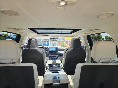 Used 2022 Lincoln Navigator Black Label AWD/4WD image 21