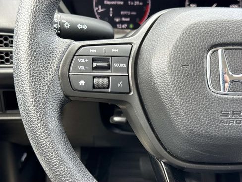 Used 2023 Honda HR-V LX image 15