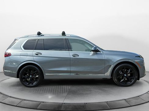 Used 2023 BMW X7 xDrive40i w/ Premium Package AWD/4WD image 8