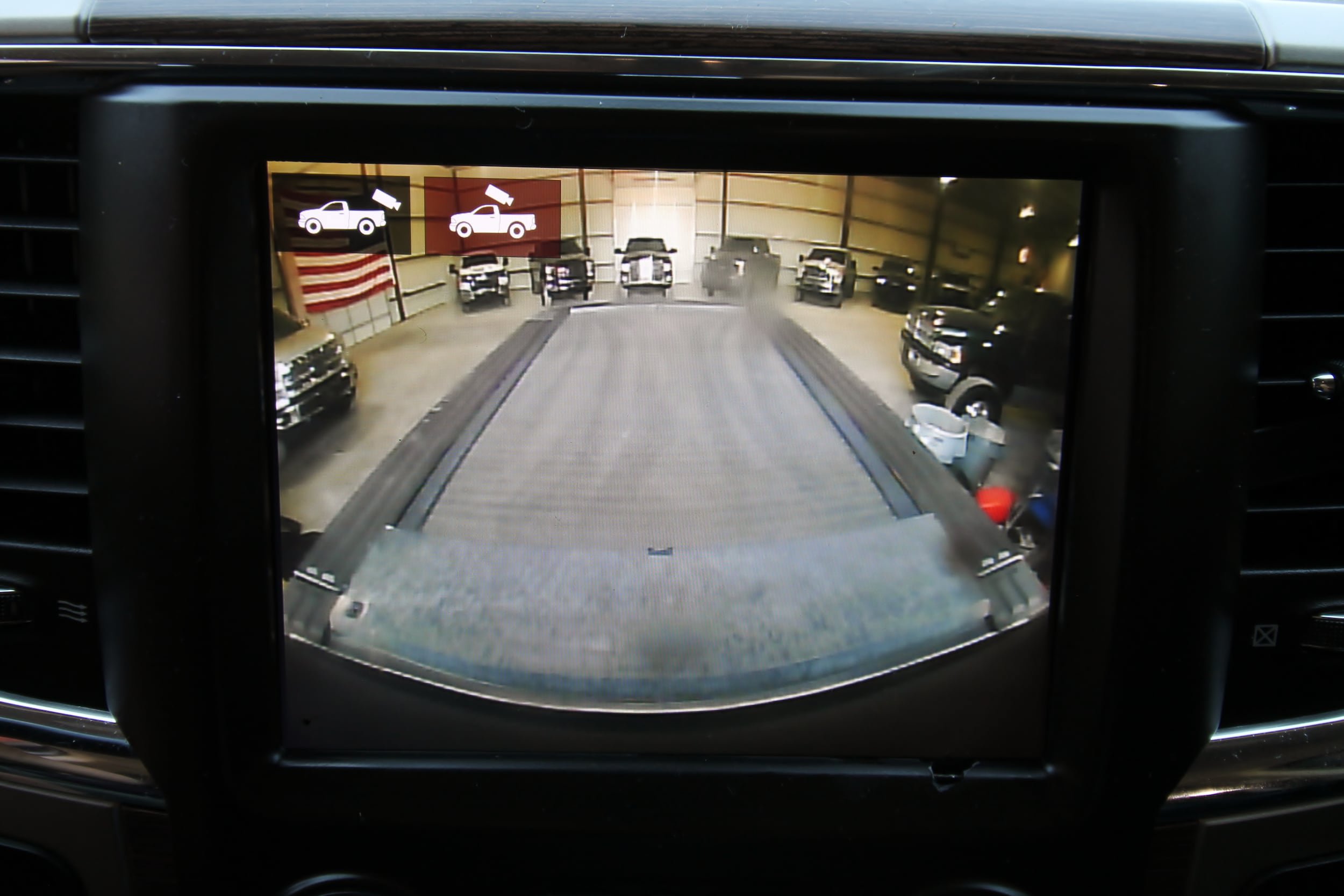 Used 2018 RAM 2500 Laramie w/ Off Road Package AWD/4WD image 33