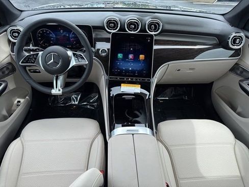 New 2025 Mercedes-Benz GLC 300 4MATIC image 9