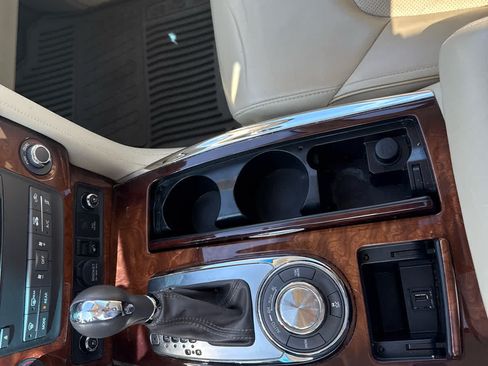 Used 2017 INFINITI QX80 4WD w/ Deluxe Technology Package image 40