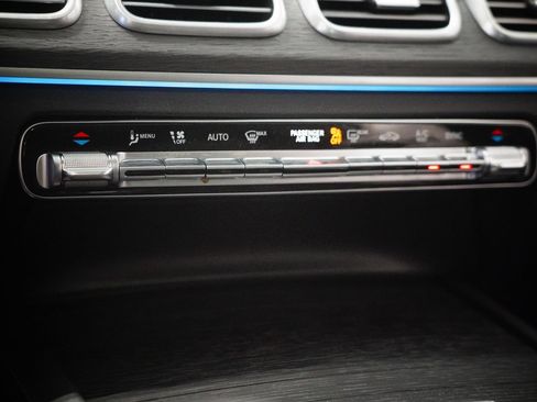 Certified 2026 Mercedes-Benz GLE 350 4MATIC image 25