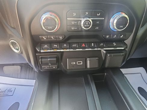Used 2019 GMC Sierra 1500 Denali w/ Technology Package AWD/4WD image 15