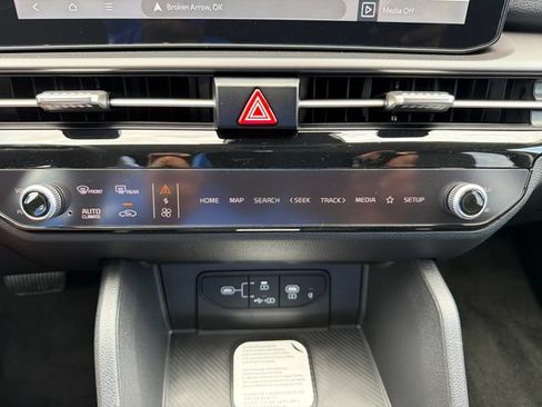 New 2026 Kia Sportage SX FWD image 14