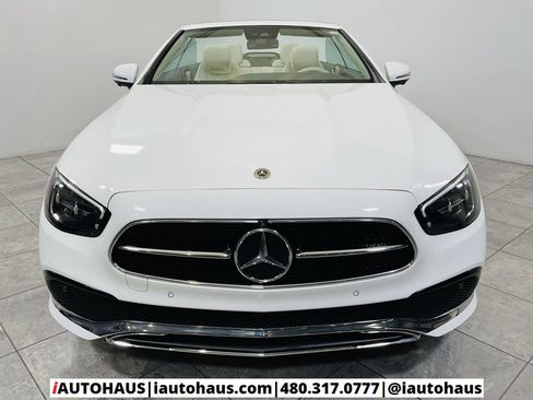 Used 2022 Mercedes-Benz E 450 4MATIC Cabriolet image 3