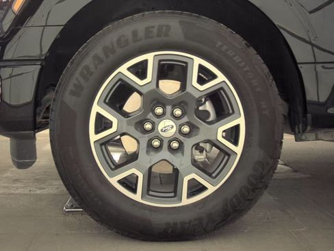 Used 2025 Ford F150 STX w/ Equipment Group 200A RWD image 8