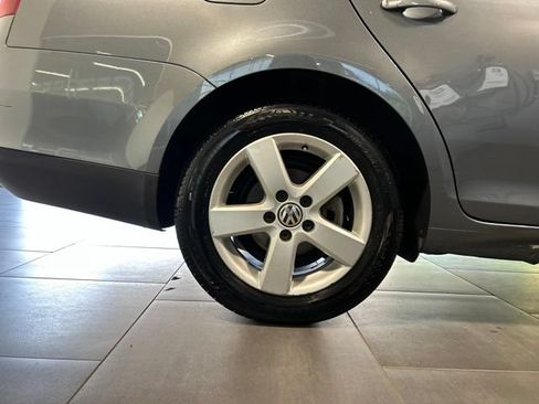 Used 2009 Volkswagen Jetta SE FWD image 39